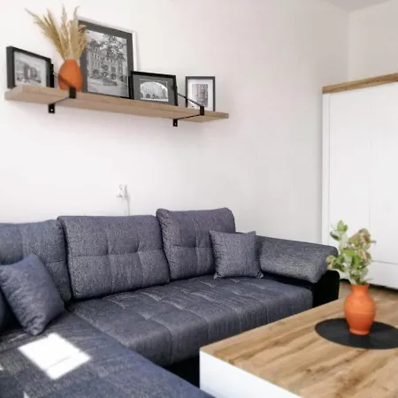 Ratusz Na 5 Apartman *