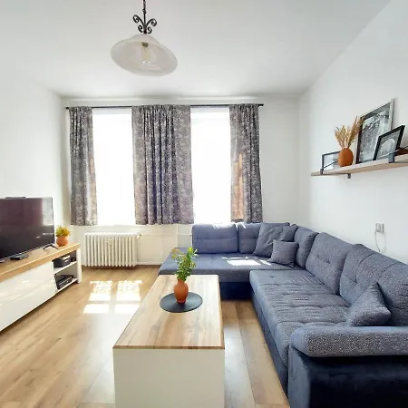 Ratusz Na 5 * Jelenia Góra