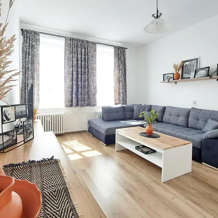 Ratusz Na 5 Apartment *